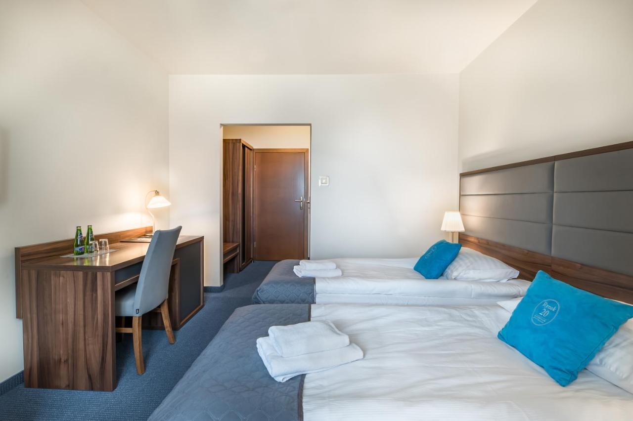 Apartamenty Rynek 20 Pless Exterior foto